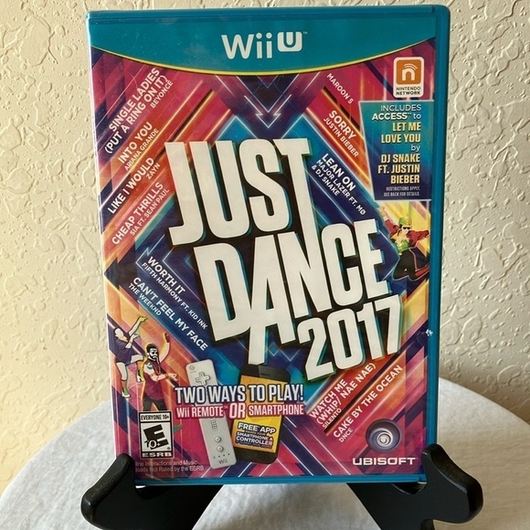 WiiU: Just Dance 2017- 40 hit songs- various artists - Picture 1 of 16
